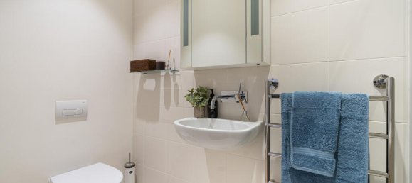 3 bedrooms House in London, United Kingdom No. 13189 14