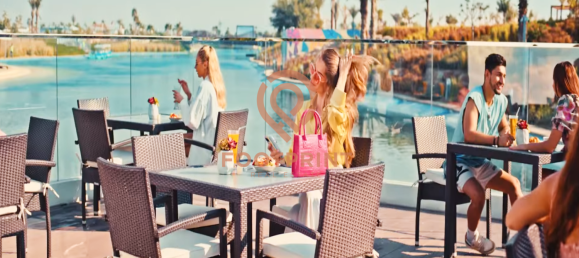 Adosado de 4 dormitorios en Dubai, UAE No. 24096 11