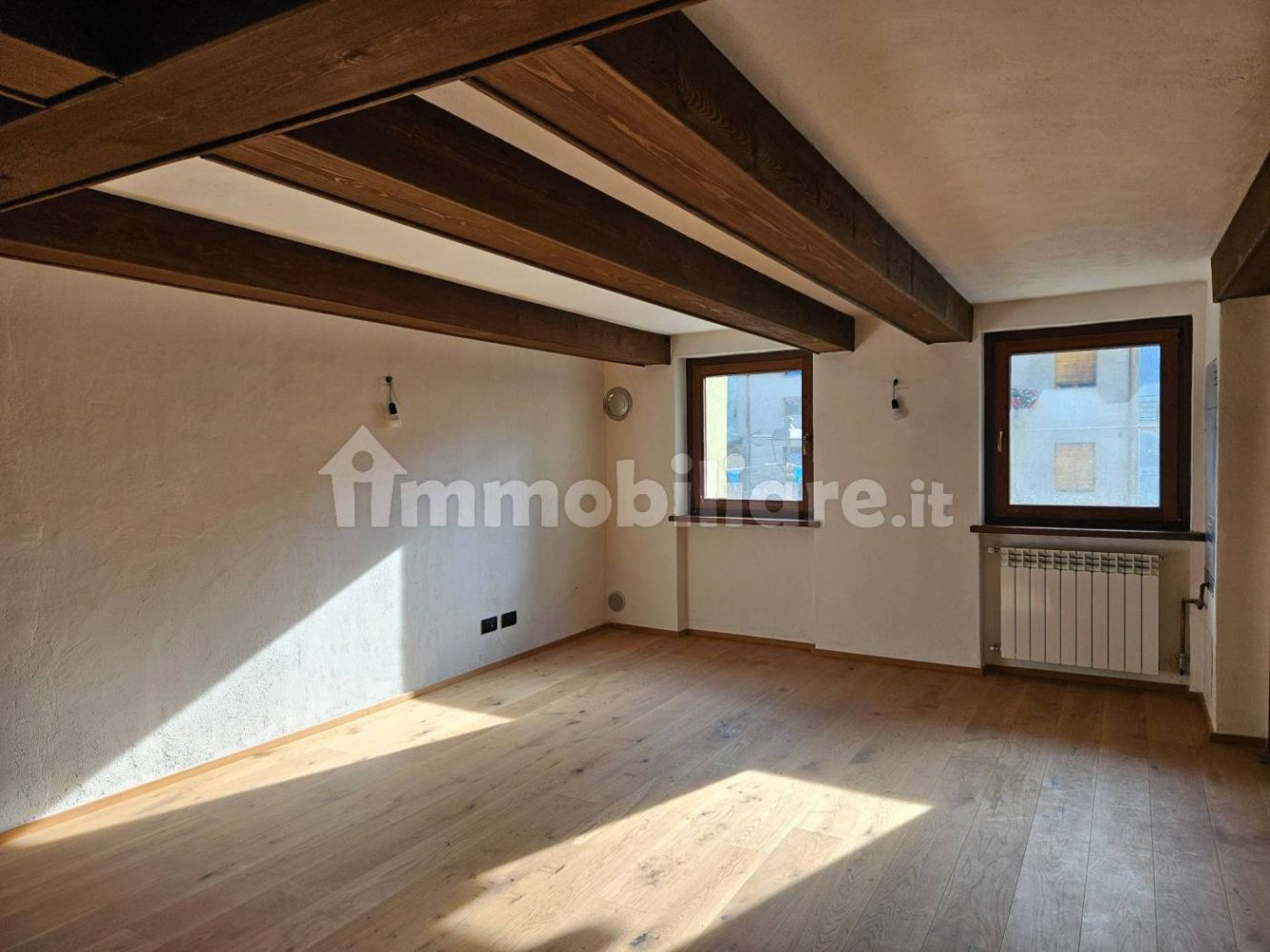 1 غرف نوم شقة في La Salle, Italy رقم 139114