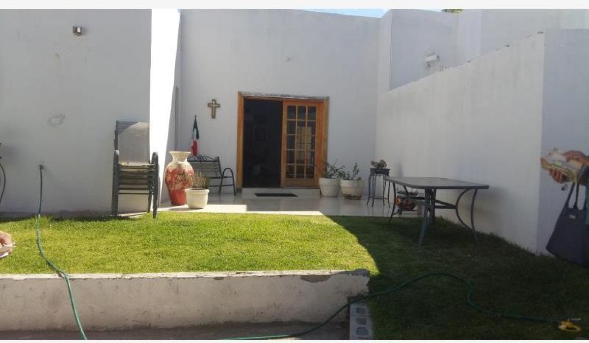 Casa de 3 dormitorios en Chihuahua, Mexico No. 157502