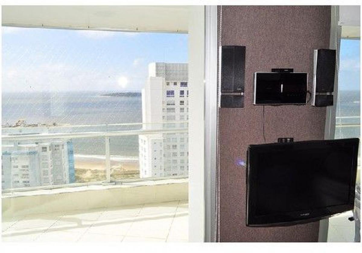 3 bedrooms Apartment in Maldonado, Uruguay No. 419