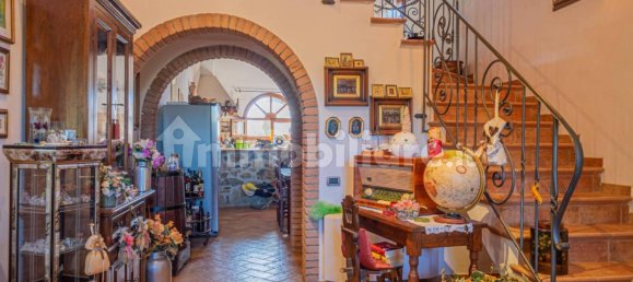 4 Schlafzimmer Villa in Gavorrano, Italy, Nr. 209006 4