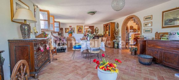 4 Schlafzimmer Villa in Gavorrano, Italy, Nr. 209006 10