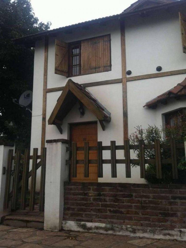 3 Schlafzimmer Haus in San Isidro, Argentina, Nr. 12218