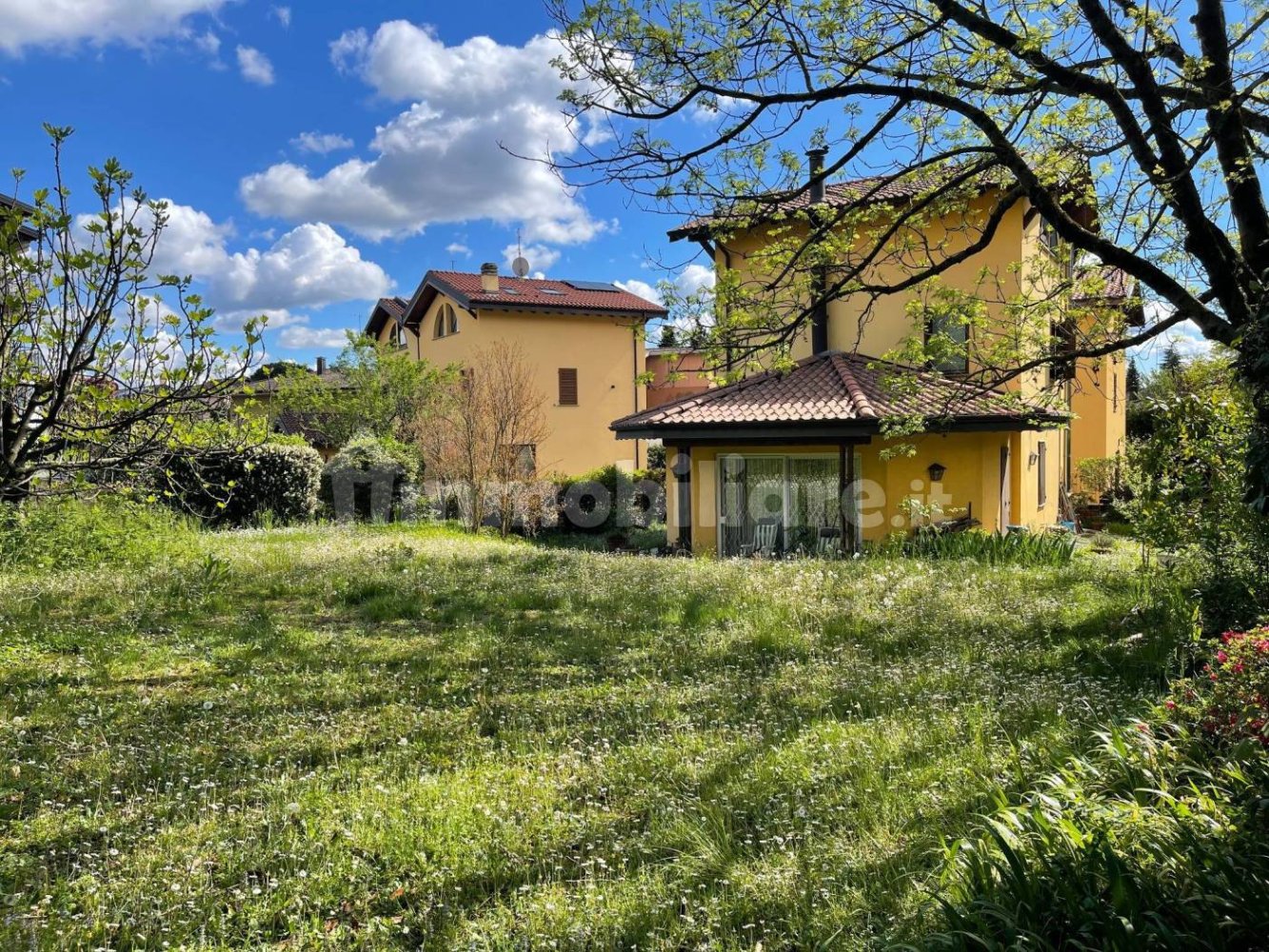 3 Schlafzimmer Villa in Varese, Italy, Nr. 59785