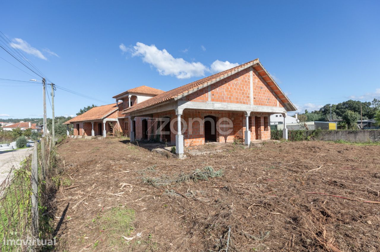 Terrain à Arganil, Portugal 977m² No. 97408