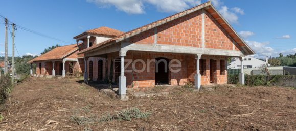 Terrain à Arganil, Portugal 977m² No. 97408 3