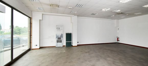 Imóvel comercial em Nerviano, Italy 620 m² N.º 34296 6
