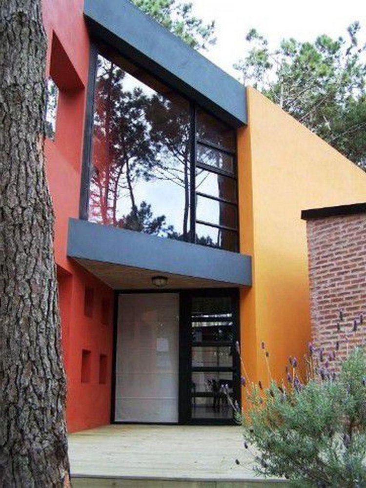 Casa de 3 dormitorios en Maldonado, Uruguay No. 11525