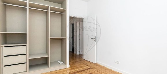4 bedrooms Apartment in Lisbon, Portugal No. 117503 17