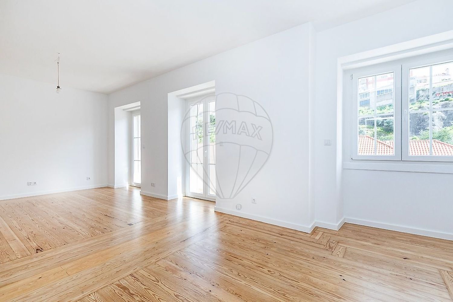 4 bedrooms Apartment in Lisbon, Portugal No. 117503