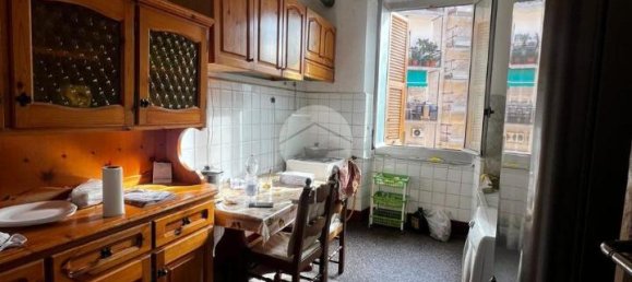 5-Zimmer Wohnung in Genoa, Italy, Nr. 168028 9