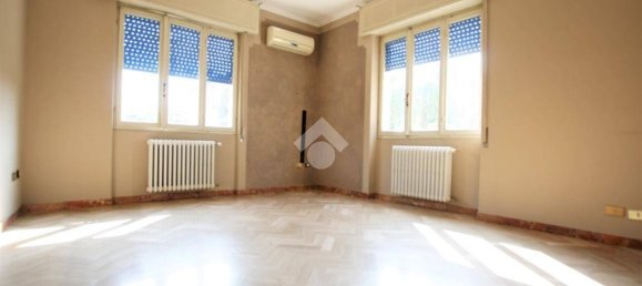 4 bedrooms Villa in Rezzato, Italy No. 374098 3