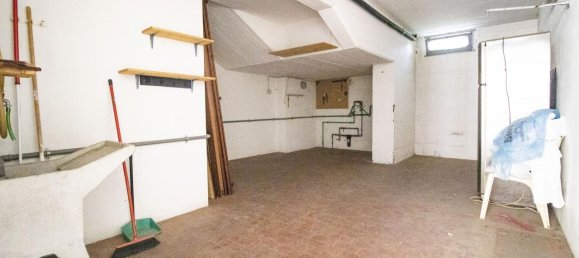 4 rooms Apartment in Prato, Italy No. 129294 3