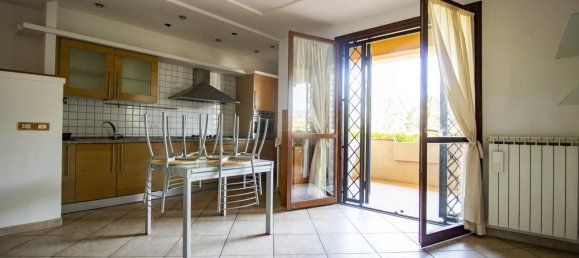 4 rooms Apartment in Prato, Italy No. 129294 15