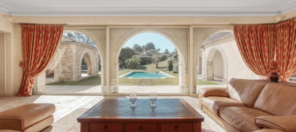 5 bedrooms Villa in Mougins, France No. 38316 8