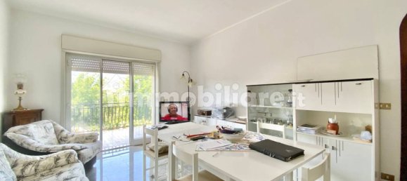 3 Schlafzimmer Wohnung in Gaggi, Italy, Nr. 261969 12
