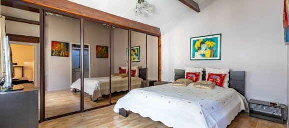 Casa de 3 dormitorios en Courbevoie, France No. 130214 14