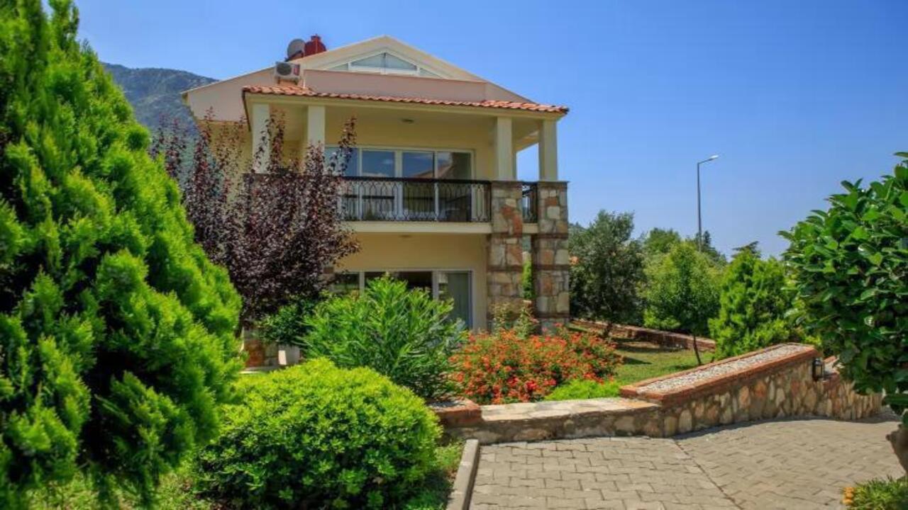 Villa 3+1 in Oludeniz, Turkey No. 10953