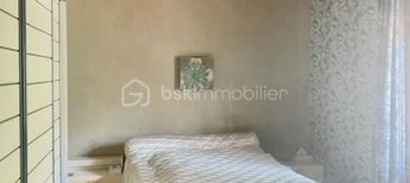 Casa de 3 dormitorios en Bompas, France No. 282965 5