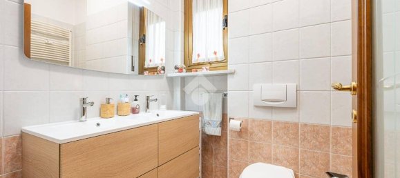 1 chambre Appartement à Collegno, Italy No. 52699 16