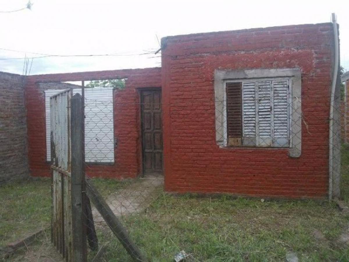 Дом с 2 спальнями в Bermudez, Аргентина № 8903