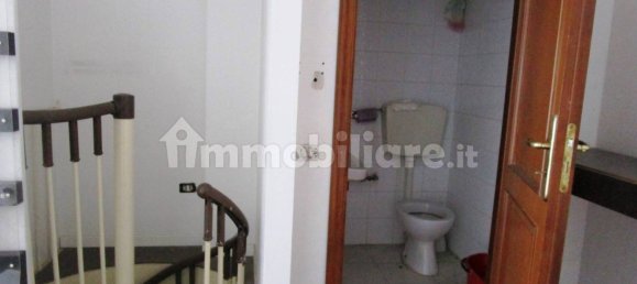 2غرفة عقار تجاري في Foggia, Italy رقم 142524 5