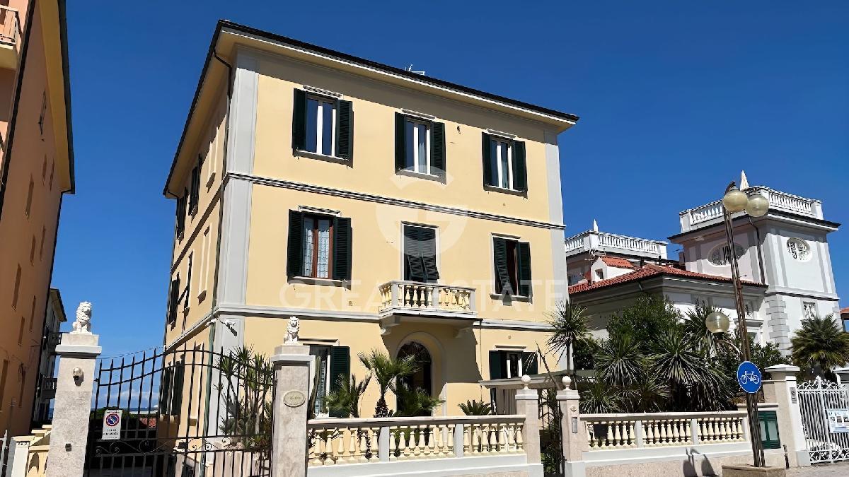 14 bedrooms Villa in San Vincenzo, Italy No. 291153