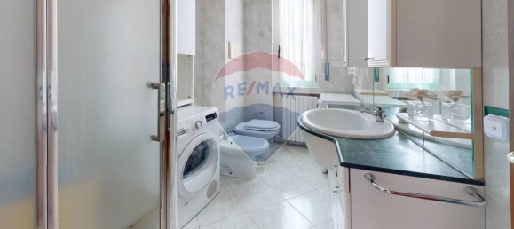 Квартира с 2 спальнями в Бьяссоно, Италия № 378720 18