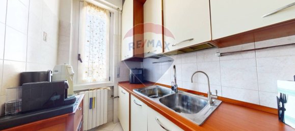 Квартира с 2 спальнями в Бьяссоно, Италия № 378720 12