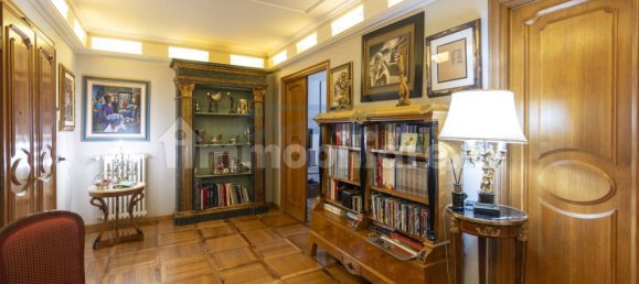 3 Schlafzimmer Wohnung in Rome, Italy, Nr. 161555 11