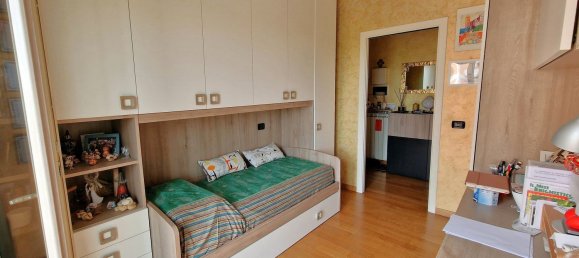 Apartamento de 3 dormitorios en Rome, Italy No. 318811 11