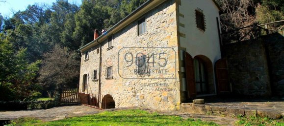 Casa de 3 dormitorios en Vinci, Italy No. 404398 3