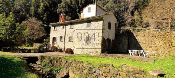 Casa de 3 dormitorios en Vinci, Italy No. 404398 2