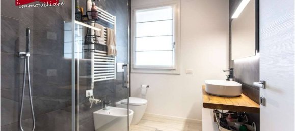 Квартира с 3 спальнями в Мартеллаго, Италия № 323076 8