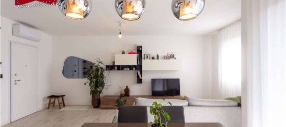 Квартира с 3 спальнями в Мартеллаго, Италия № 323076 2