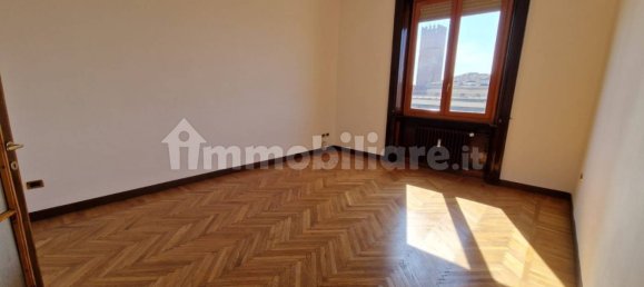 2 bedrooms Apartment in Cremona, Italy No. 372393 6