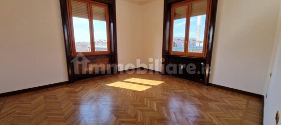 2 bedrooms Apartment in Cremona, Italy No. 372393 7