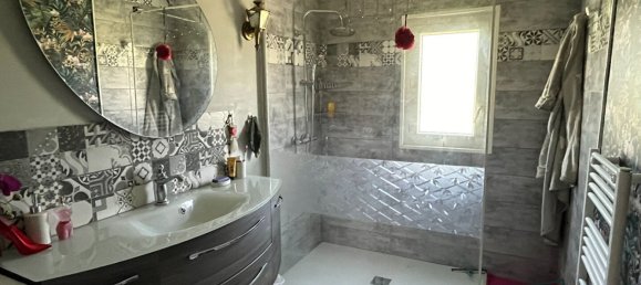 4 bedrooms House in Saint-Amand-Montrond, France No. 66431 23