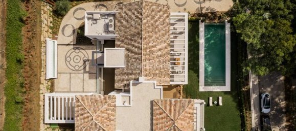 5 bedrooms Villa in Marbella, Spain No. 33395 18