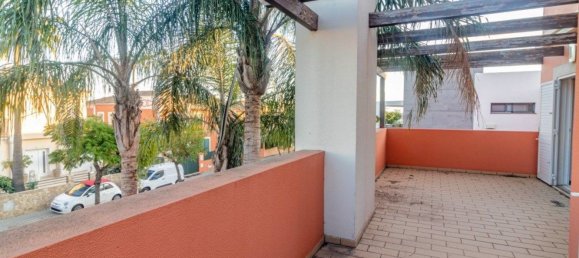 3 bedrooms House in Montenegro, Portugal No. 98944 5