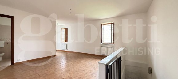 8غرفة منزل في Collegno, Italy رقم 5600 41