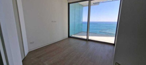 2 bedrooms Apartment in Limassol, Cyprus No. 17758 3