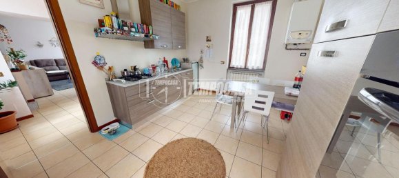 3-salle Appartement à Rovellasca, Italy No. 16410 17