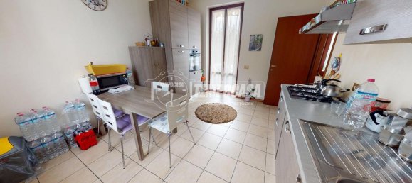 3-salle Appartement à Rovellasca, Italy No. 16410 18