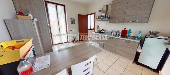 3-salle Appartement à Rovellasca, Italy No. 16410 19