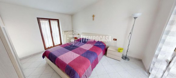 3-salle Appartement à Rovellasca, Italy No. 16410 3