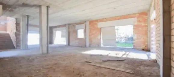 377m² Commercial property in Granada, Spain No. 174540 18