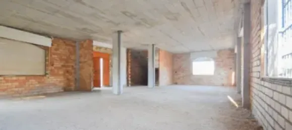 377m² Commercial property in Granada, Spain No. 174540 8