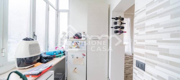 3 rooms Apartment in Reggio Emilia, Italy No. 35672 14